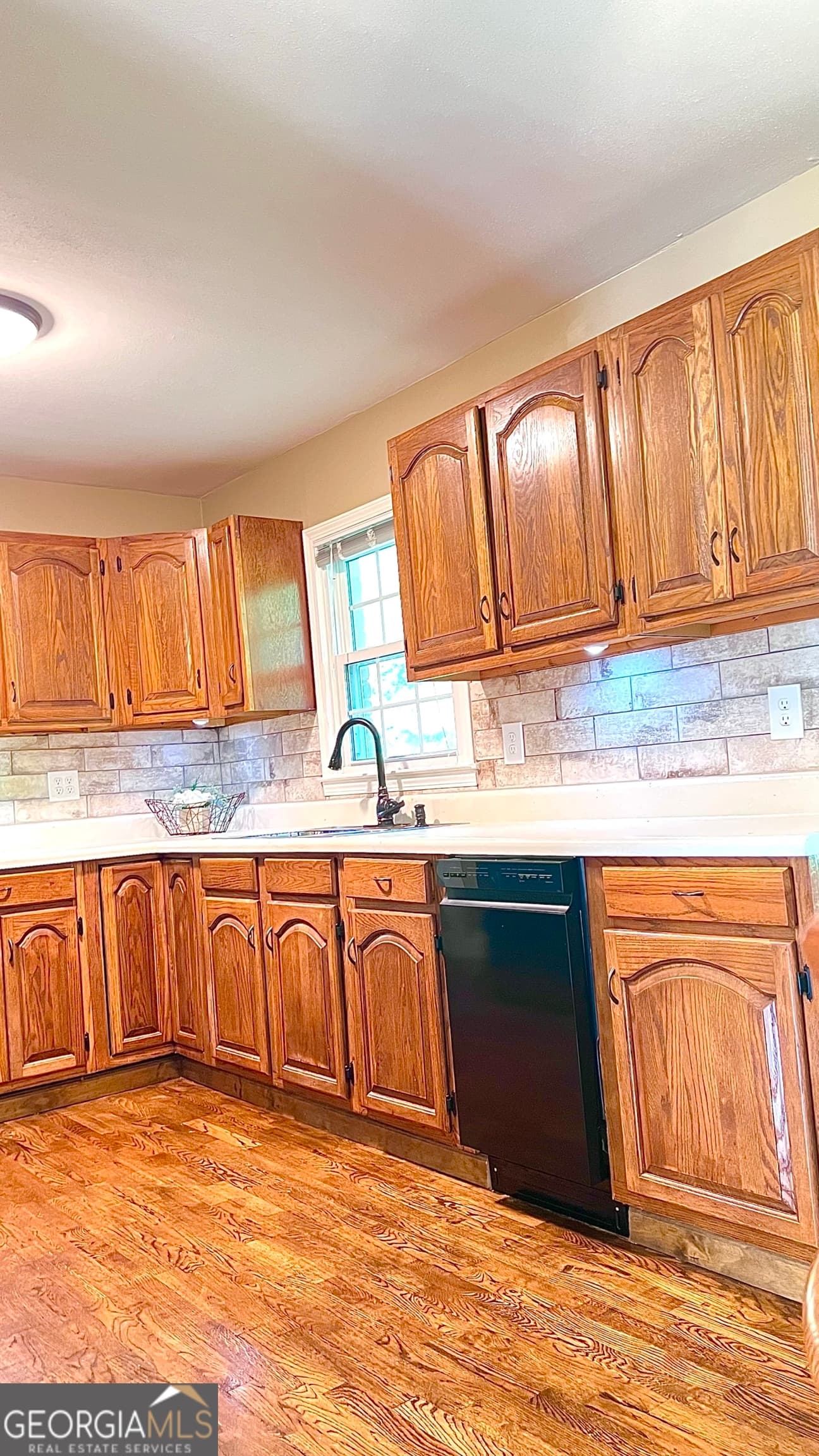 3 bedroom, 2 bathroom, 1,388 sq ft single family residence for sale at 1517 Cave Spring Road, Rome, GA 30161 — photo 10
