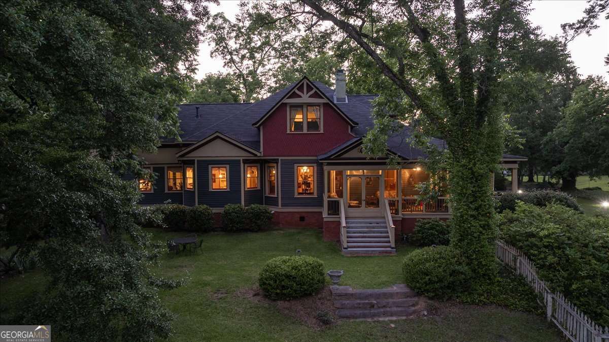 4 bedroom, 3 bathroom, 3,872 sq ft single family residence for sale at 311 Church Street, Lexington, GA 30648 — photo 2