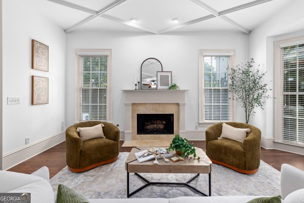 3 bedroom, 3.5 bathroom, 2,400 sq ft townhouse for sale at 6015 Webster Circle, Norcross, GA 30071 — photo 5