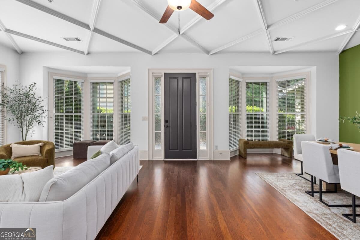 3 bedroom, 3.5 bathroom, 2,400 sq ft townhouse for sale at 6015 Webster Circle, Norcross, GA 30071 — photo 4