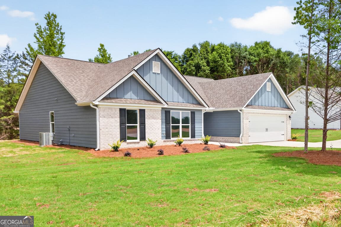 4 bedroom, 2.5 bathroom, 2,250 sq ft single family residence for sale at 648 Seed Cleaner Road 13, Hartwell, GA 30643 — photo 2