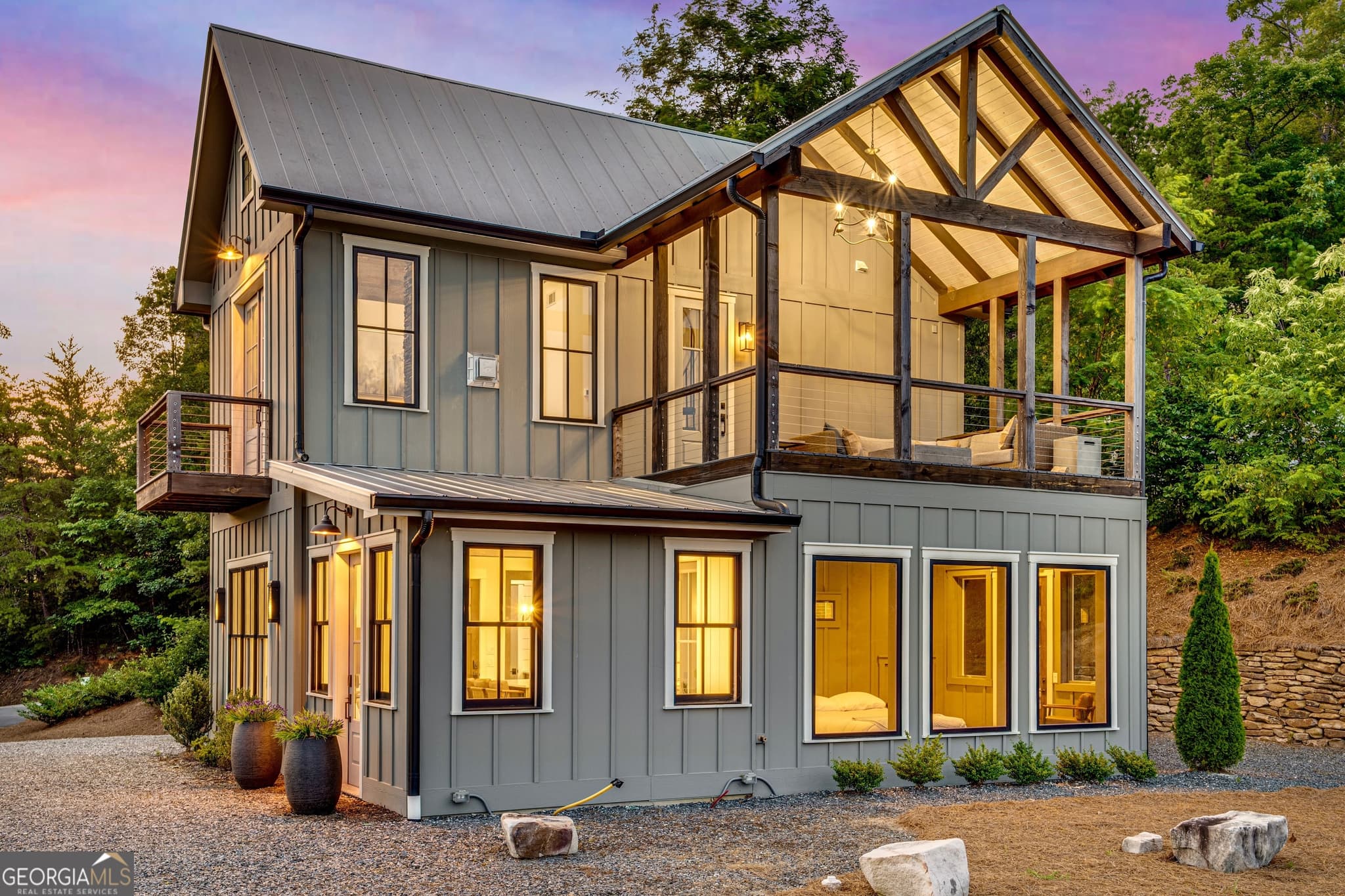 3 bedroom, 2 bathroom, 1,856 sq ft cabin,single family residence for sale at 714 Sonya Road, Clayton, GA 30525 — photo 9