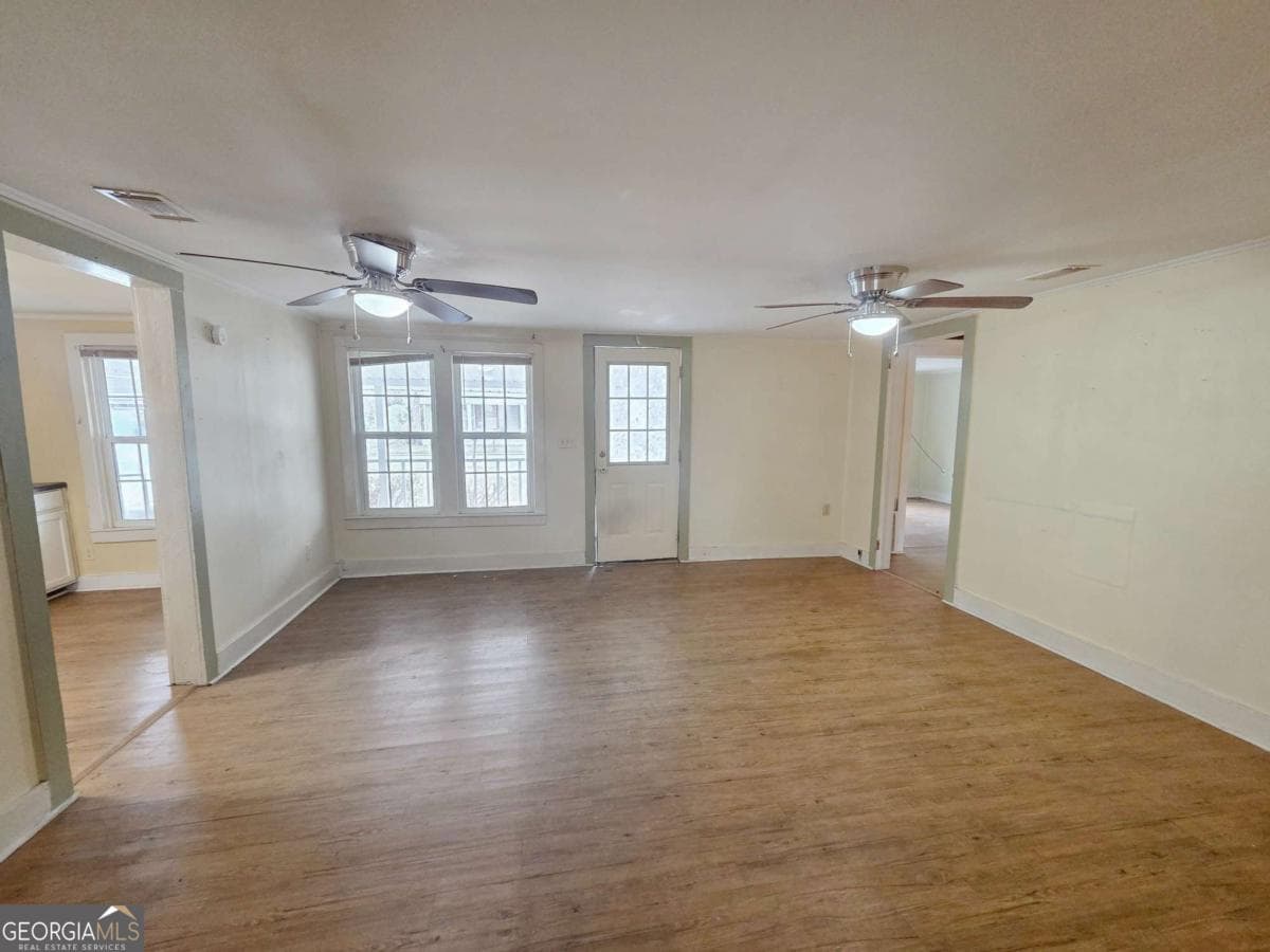 2 bedroom, 1 bathroom, 886 sq ft single family residence under contract at 188 Holmesville Road, Baxley, GA 31513 — photo 3
