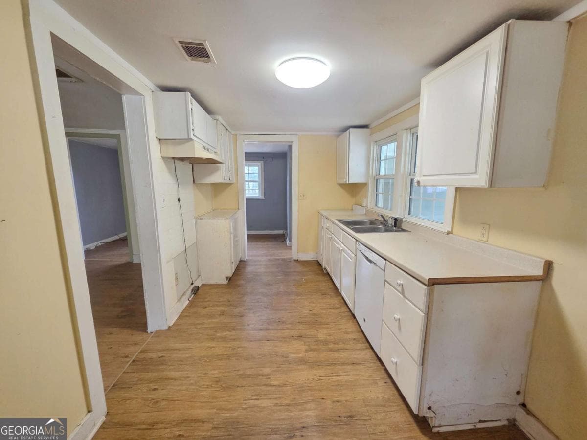2 bedroom, 1 bathroom, 886 sq ft single family residence under contract at 188 Holmesville Road, Baxley, GA 31513 — photo 5