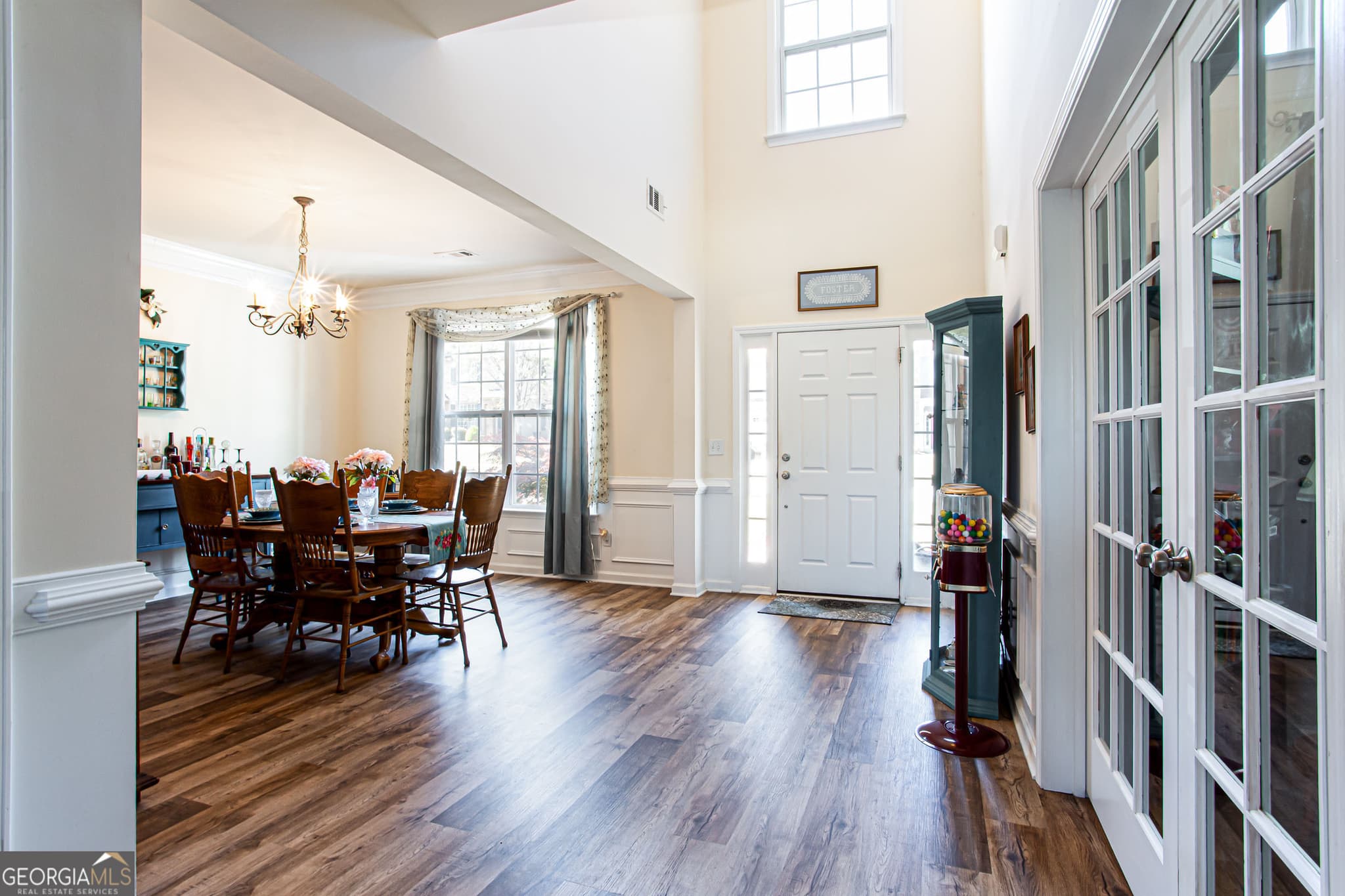 4 bedroom, 2.5 bathroom, 3,092 sq ft single family residence for sale at 863 Van Briggle Path, Sugar Hill, GA 30518 — photo 4