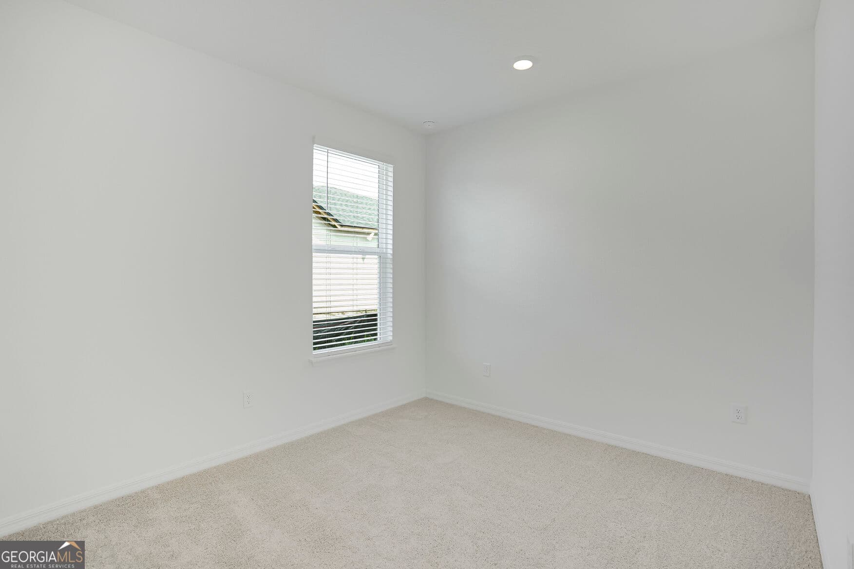 3 bedroom, 3 bathroom, 2,139 sq ft single family residence for sale at 209 Madeline Taylor Place, Kingsland, GA 31548 — photo 5