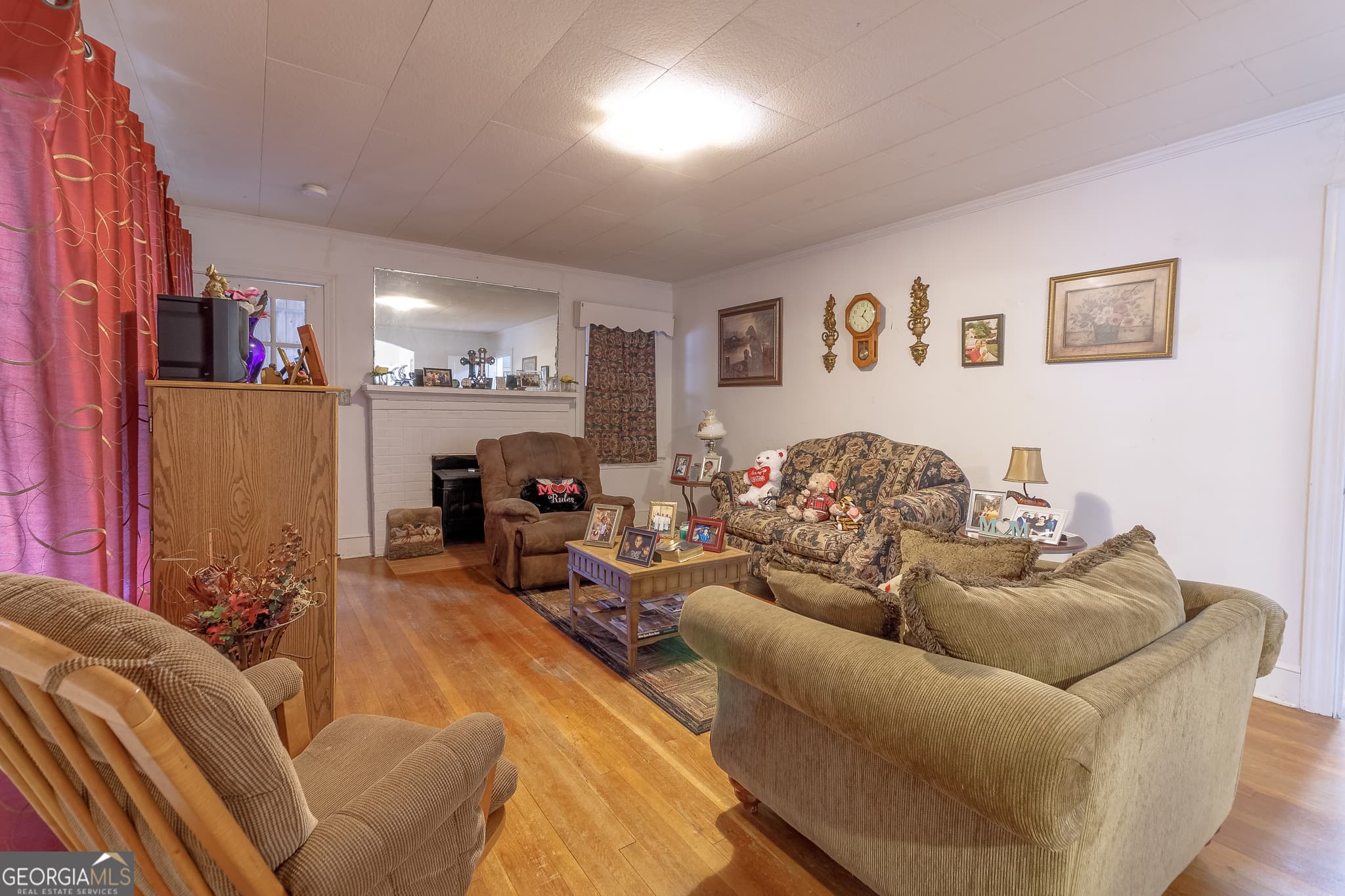 2 bedroom, 1 bathroom, 1,656 sq ft single family residence for sale at 317 Georgia Avenue, Winder, GA 30680 — photo 6