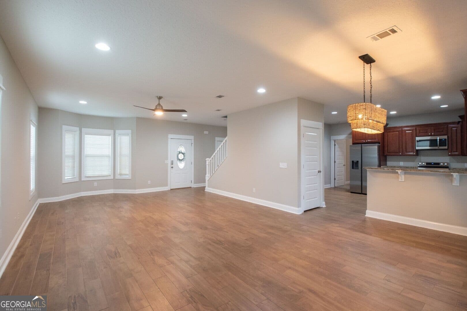 4 bedroom, 3.5 bathroom, 2,268 sq ft single family residence for sale at 303 Overlook Bend, Kingsland, GA 31548 — photo 6