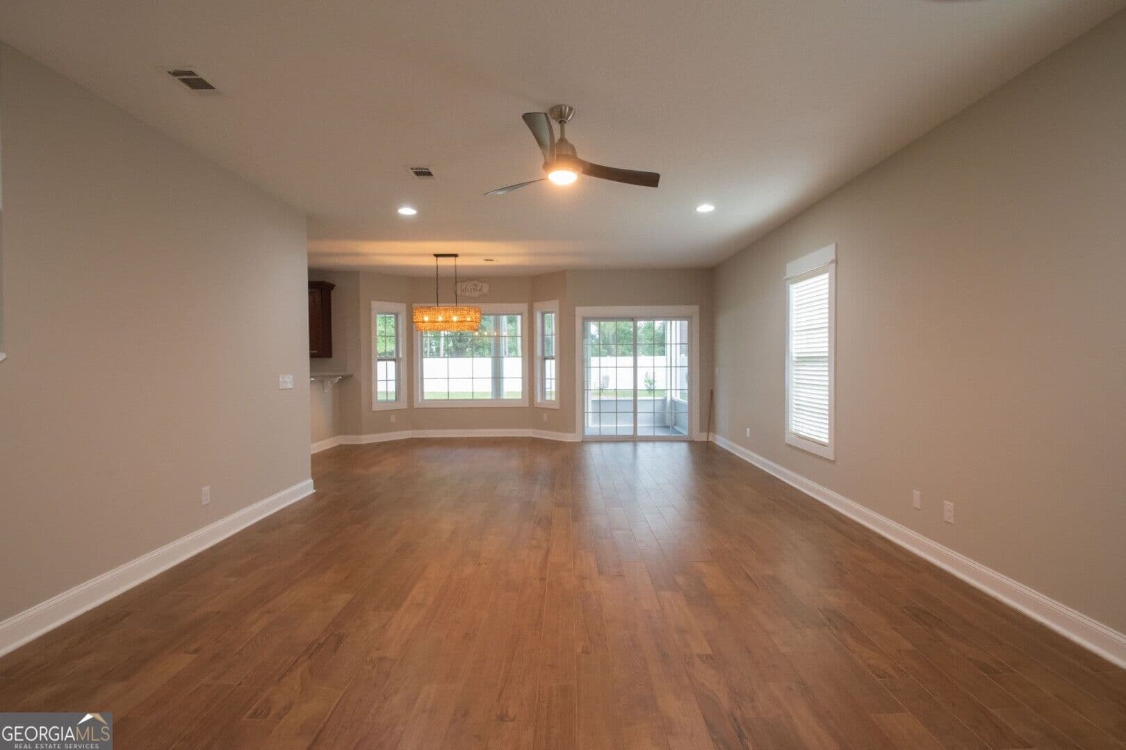 4 bedroom, 3.5 bathroom, 2,268 sq ft single family residence for sale at 303 Overlook Bend, Kingsland, GA 31548 — photo 5
