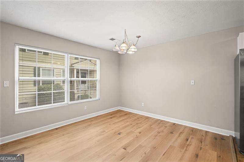 2 bedroom, 1 bathroom, 882 sq ft condominium for sale at 1330 Surrey Lane, Marietta, GA 30008 — photo 10