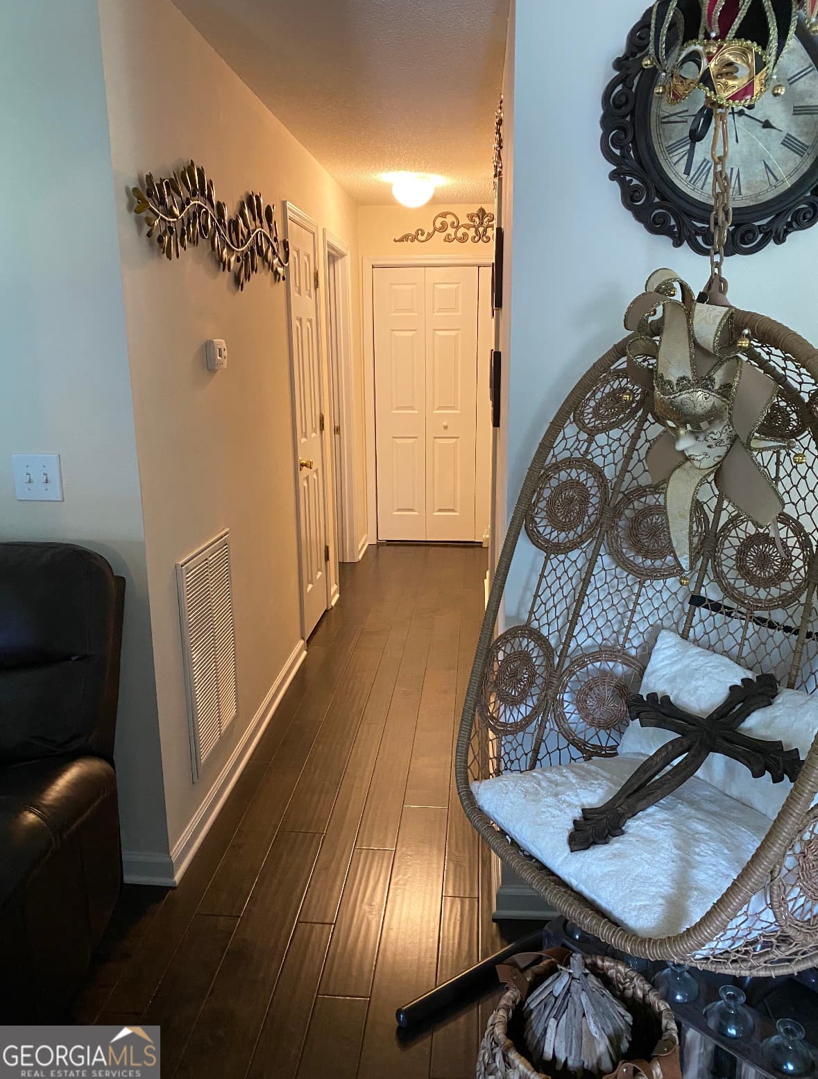 4 bedroom, 2 bathroom, 2,249 sq ft single family residence for sale at 112 Canterbury Court, Jackson, GA 30233 — photo 8