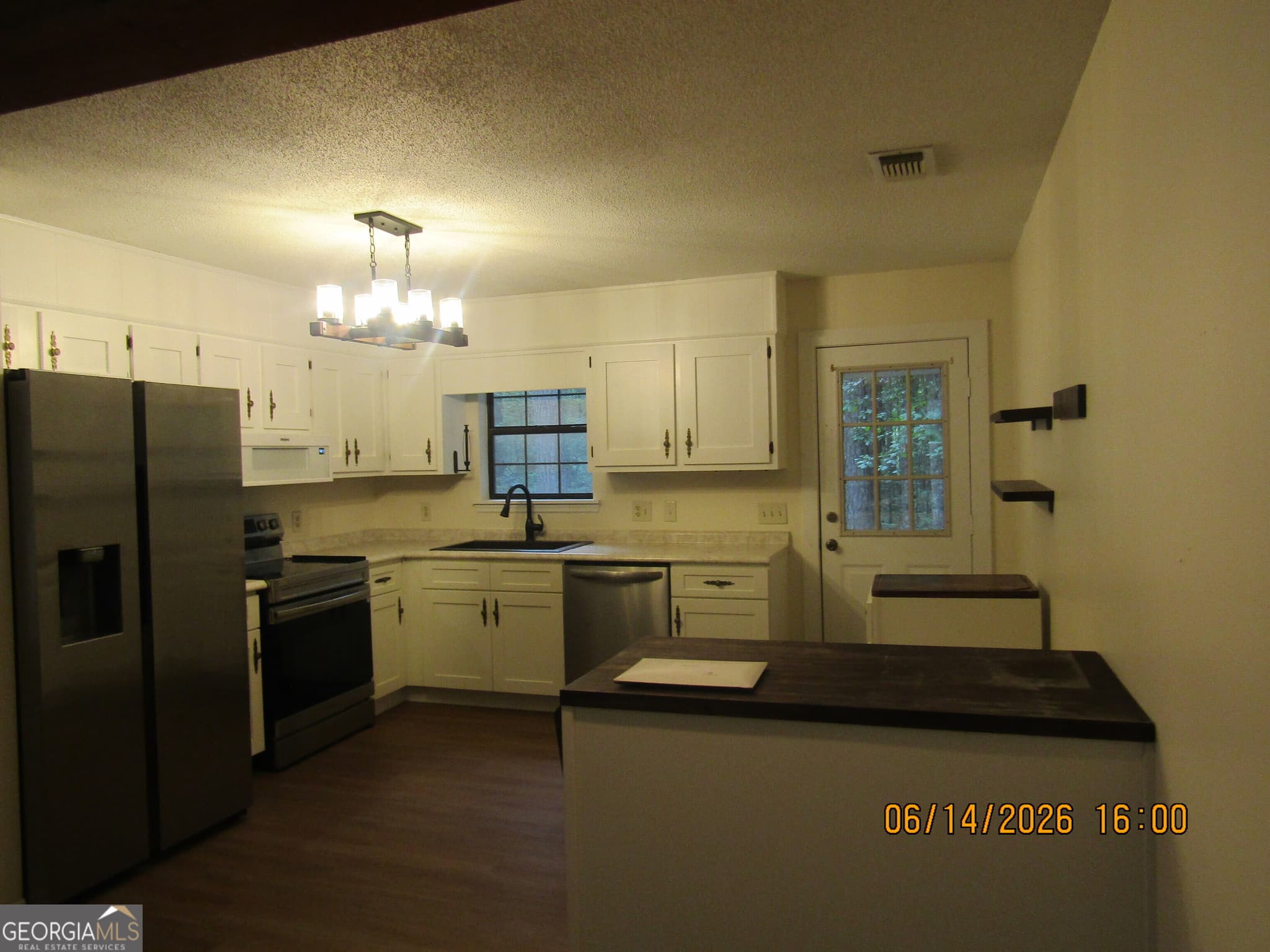 3 bedroom, 1 bathroom, 1,411 sq ft single family residence for sale at 309 Stepping Stone Court, Statesboro, GA 30461 — photo 6