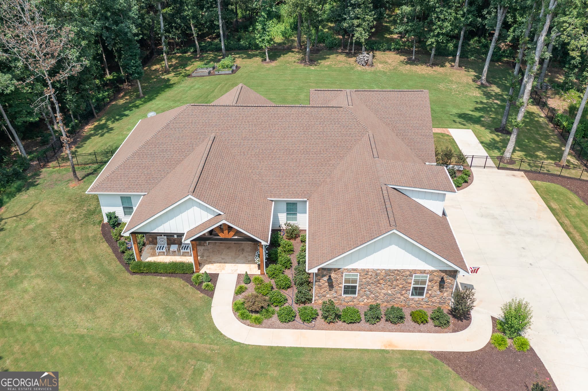 3 bedroom, 2.5 bathroom, 2,800 sq ft single family residence for sale at 1010 Port Anne Cove, Anderson, SC 29625 — photo 7