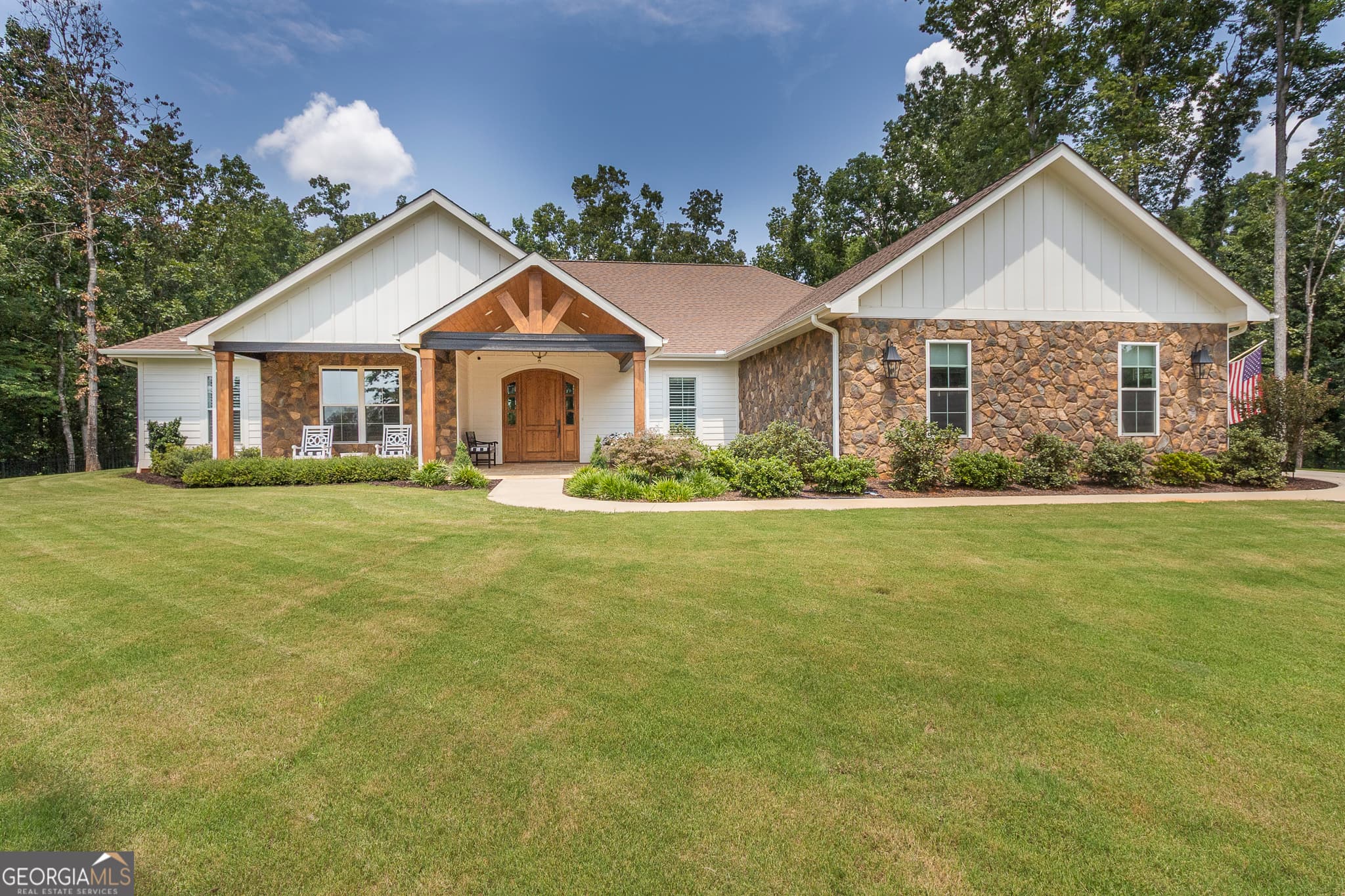 3 bedroom, 2.5 bathroom, 2,800 sq ft single family residence for sale at 1010 Port Anne Cove, Anderson, SC 29625