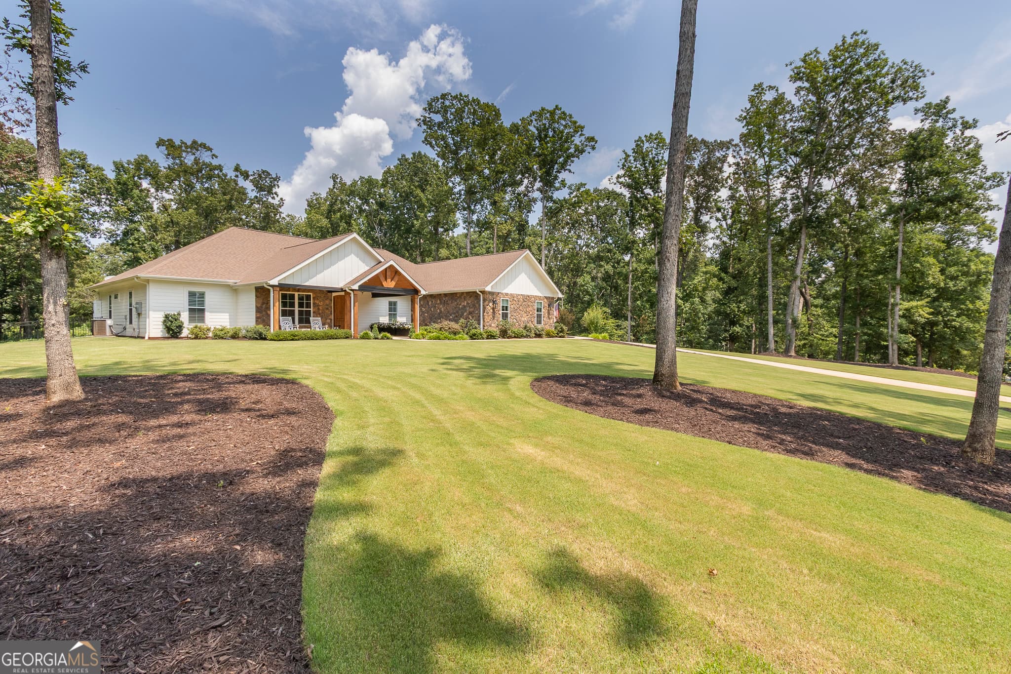 3 bedroom, 2.5 bathroom, 2,800 sq ft single family residence for sale at 1010 Port Anne Cove, Anderson, SC 29625 — photo 4
