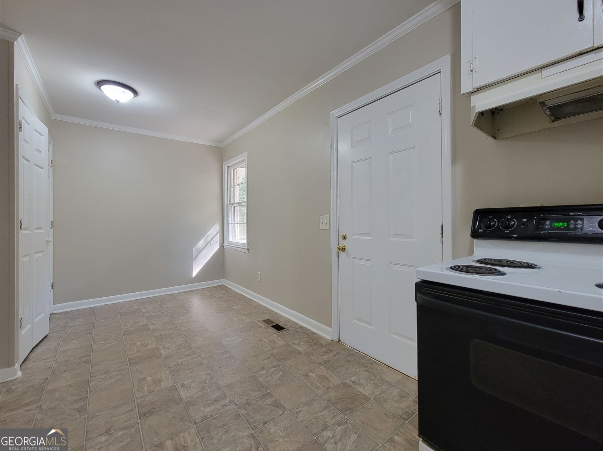 2 bedroom, 1 bathroom, 1,002 sq ft single family residence for rent at 117 Martha Street, Winder, GA 30680 for $1,425 a month — photo 5