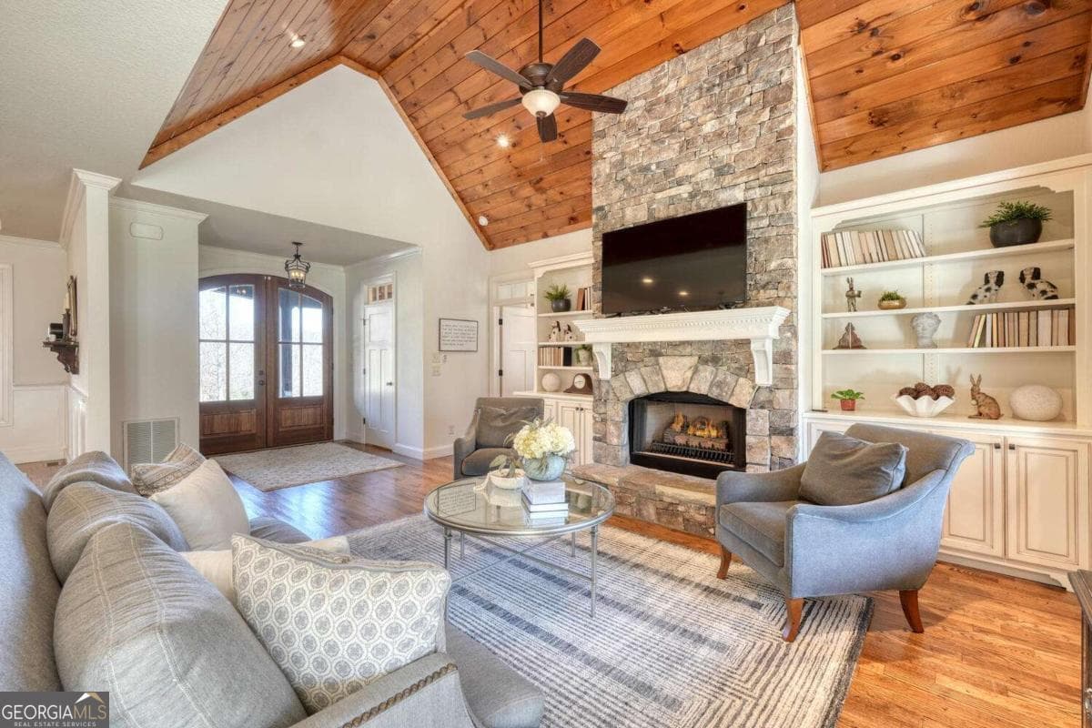 3 bedroom, 3.5 bathroom, 1,986 sq ft single family residence for sale at 215 Harmony Lane, Hiawassee, GA 30546 — photo 3