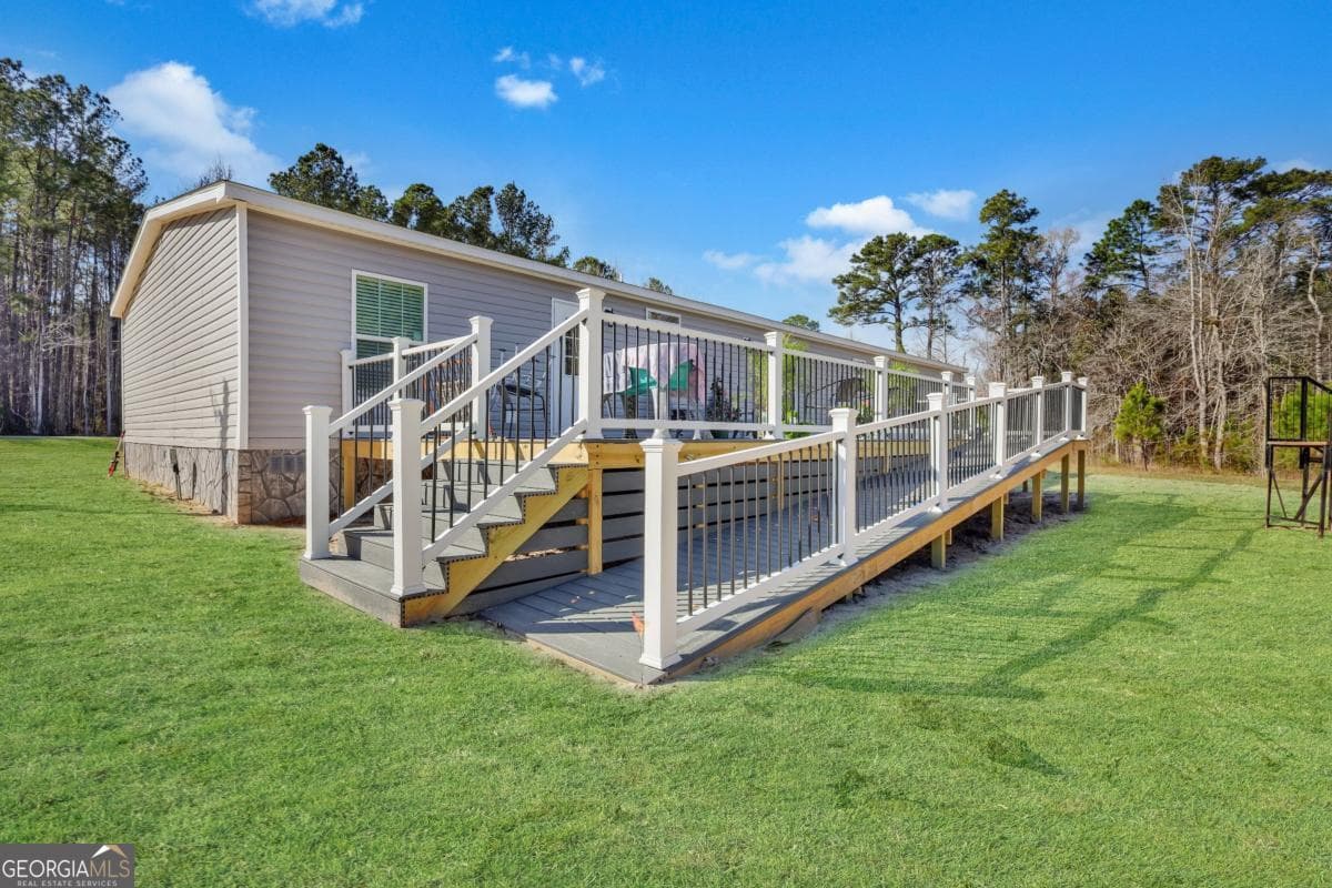 3 bedroom, 2 bathroom, 2,394 sq ft single family residence for sale at 2505 Odum Road South, Odum, GA 31555 — photo 7