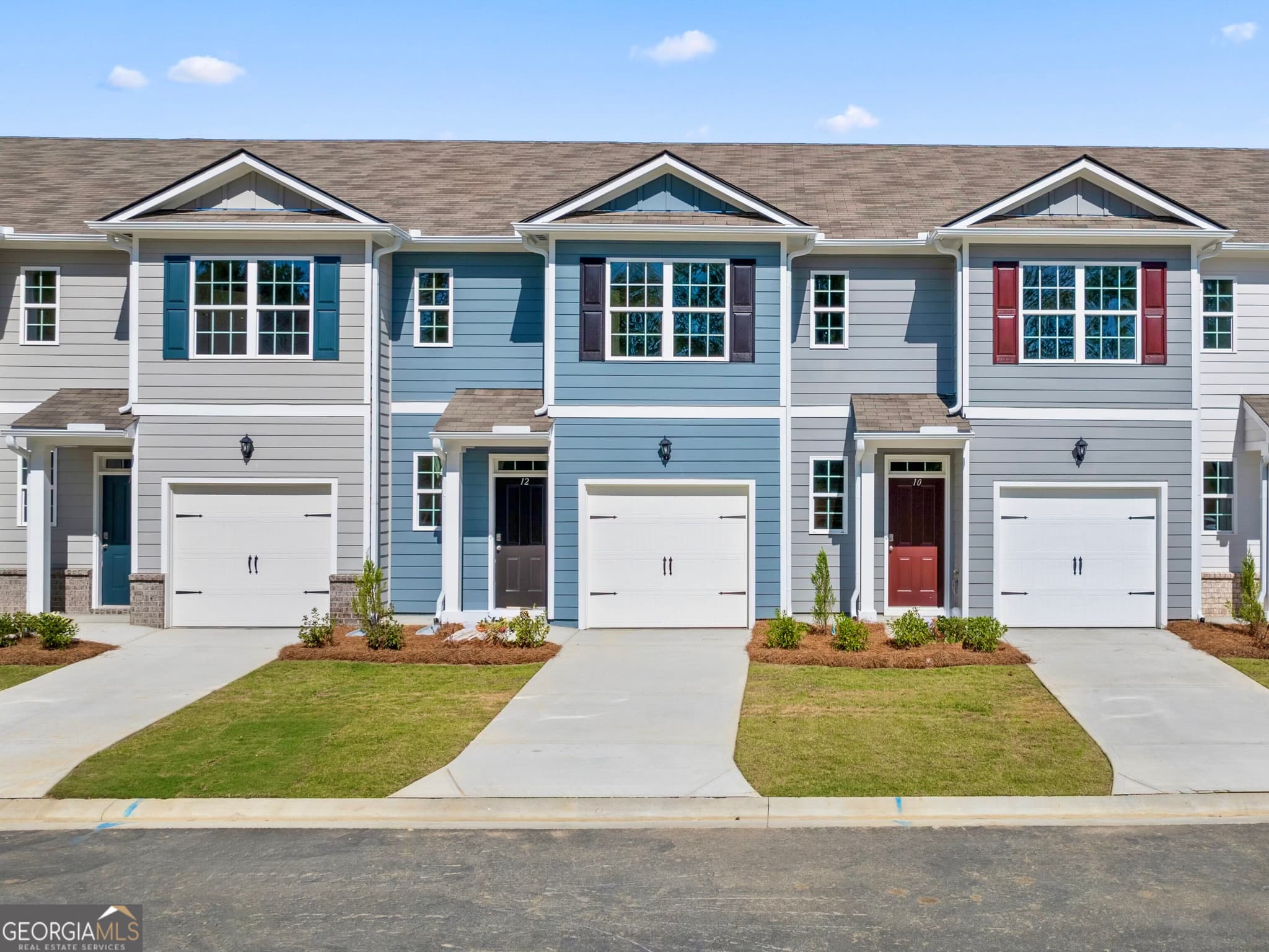 3 bedroom, 2.5 bathroom, 1,418 sq ft townhouse for rent at 1 Sweetspire Drive, Rome, GA 30165 for $1,750 a month — photo 1 of 25