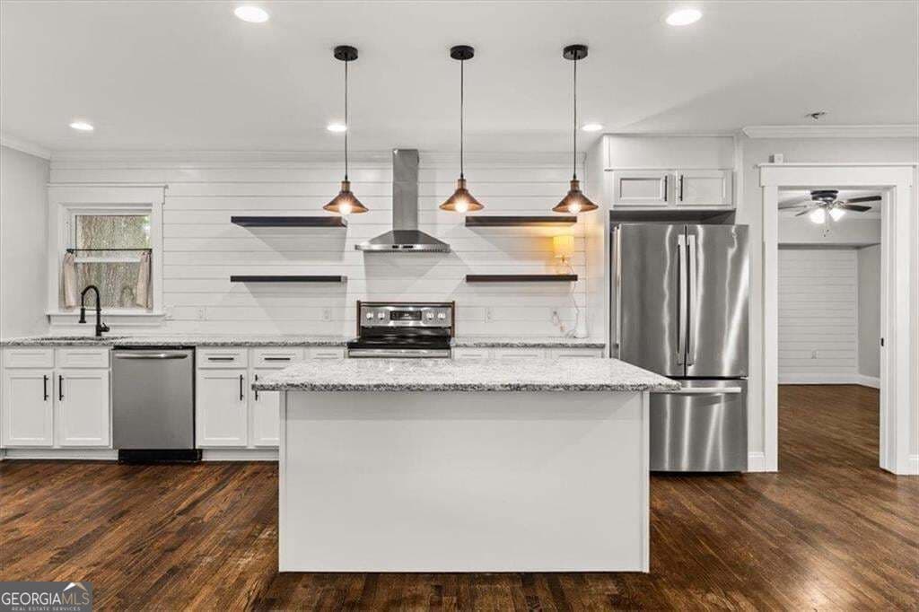 3 bedroom, 2 bathroom, 1,307 sq ft single family residence for sale at 1546 Cloverdale Drive, Marietta, GA 30067 — photo 9