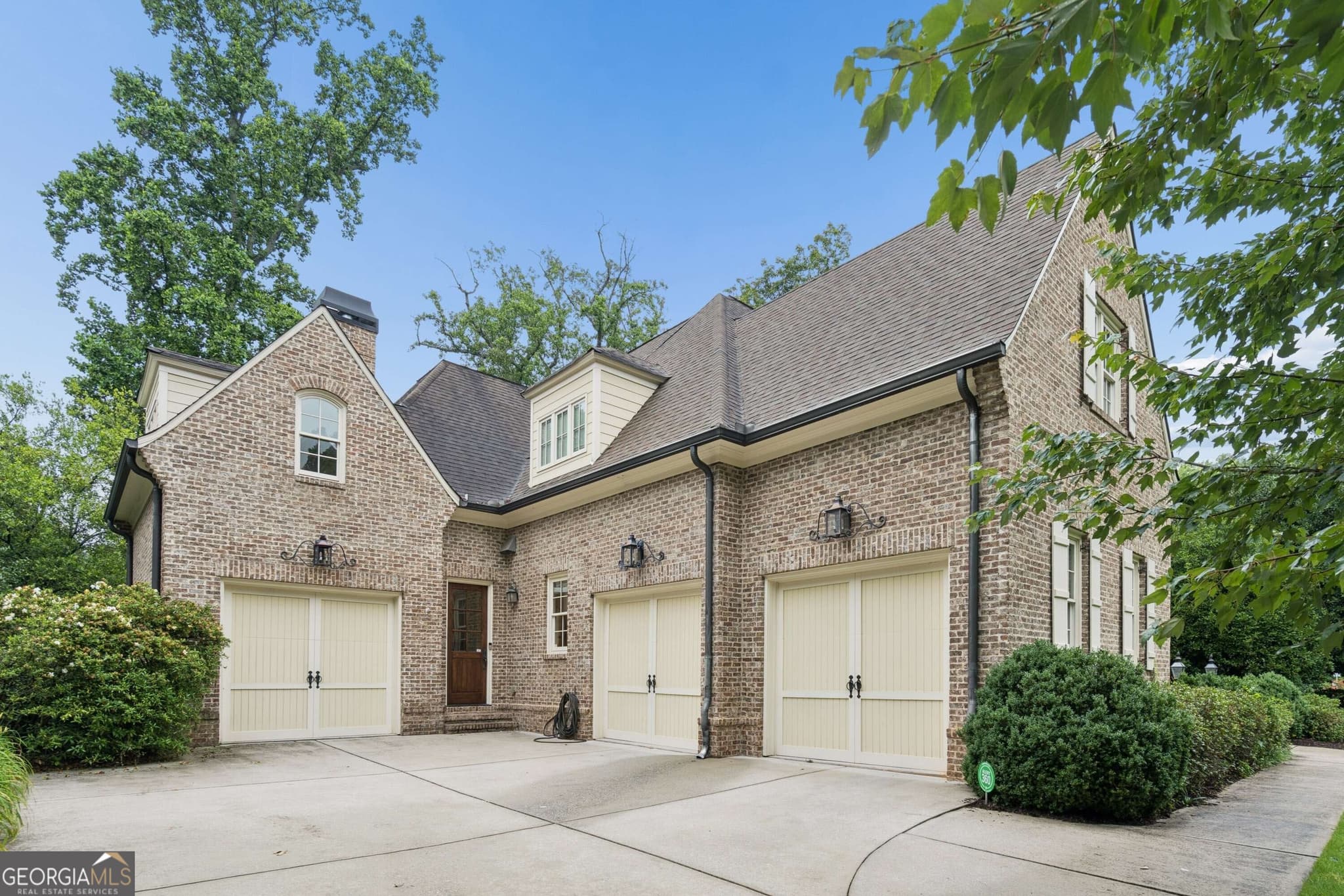 6 bedroom, 7 bathroom, 7,572 sq ft single family residence for sale at 1740 Doncaster Drive, Atlanta, GA 30309 — photo 10