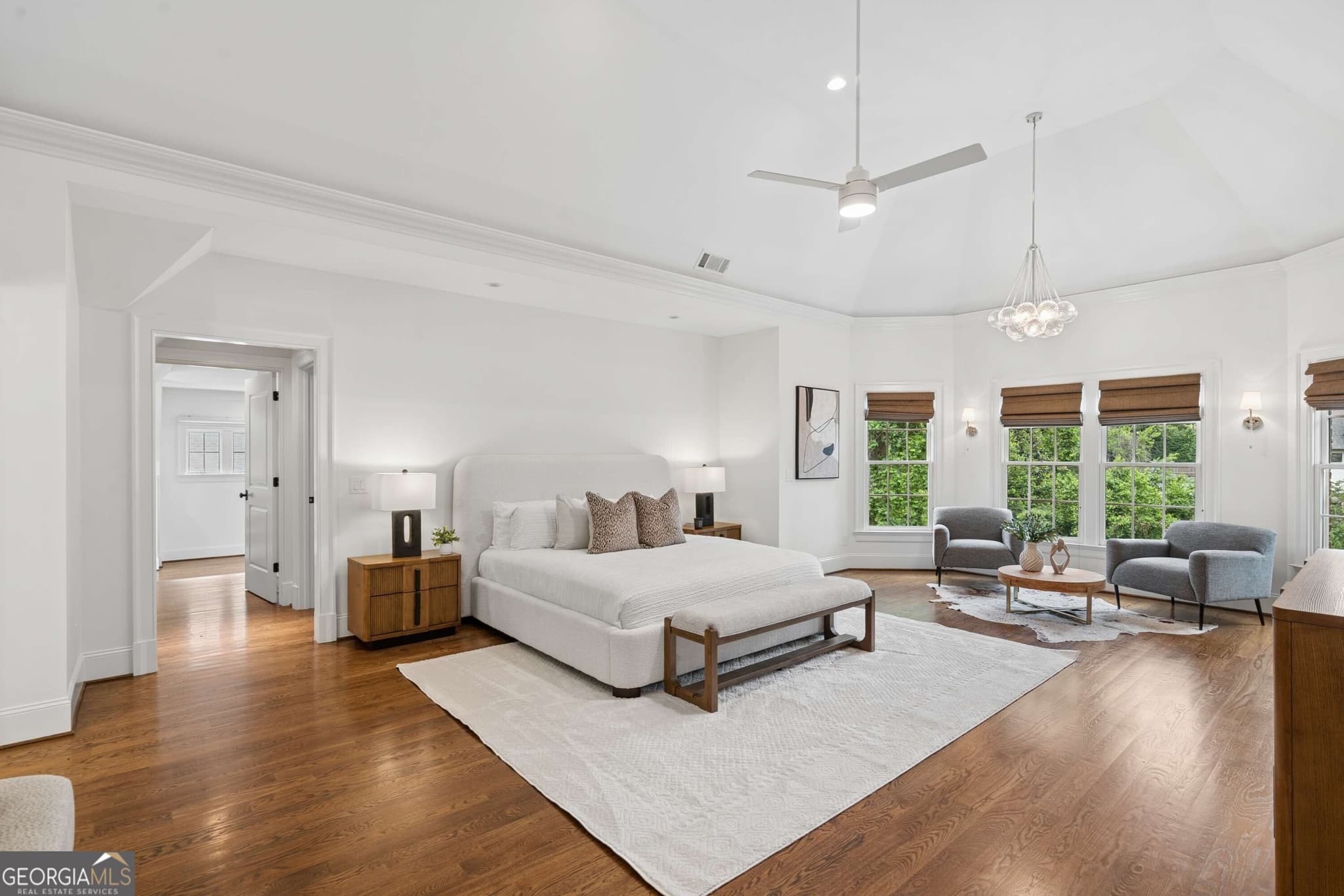 6 bedroom, 7 bathroom, 7,572 sq ft single family residence for sale at 1740 Doncaster Drive, Atlanta, GA 30309 — photo 4