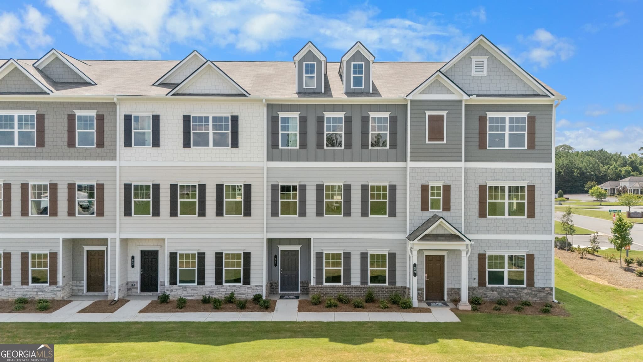 4 bedroom, 3.5 bathroom, 1,853 sq ft townhouse sold at 63 Professional Place 3, Calhoun, GA 30701