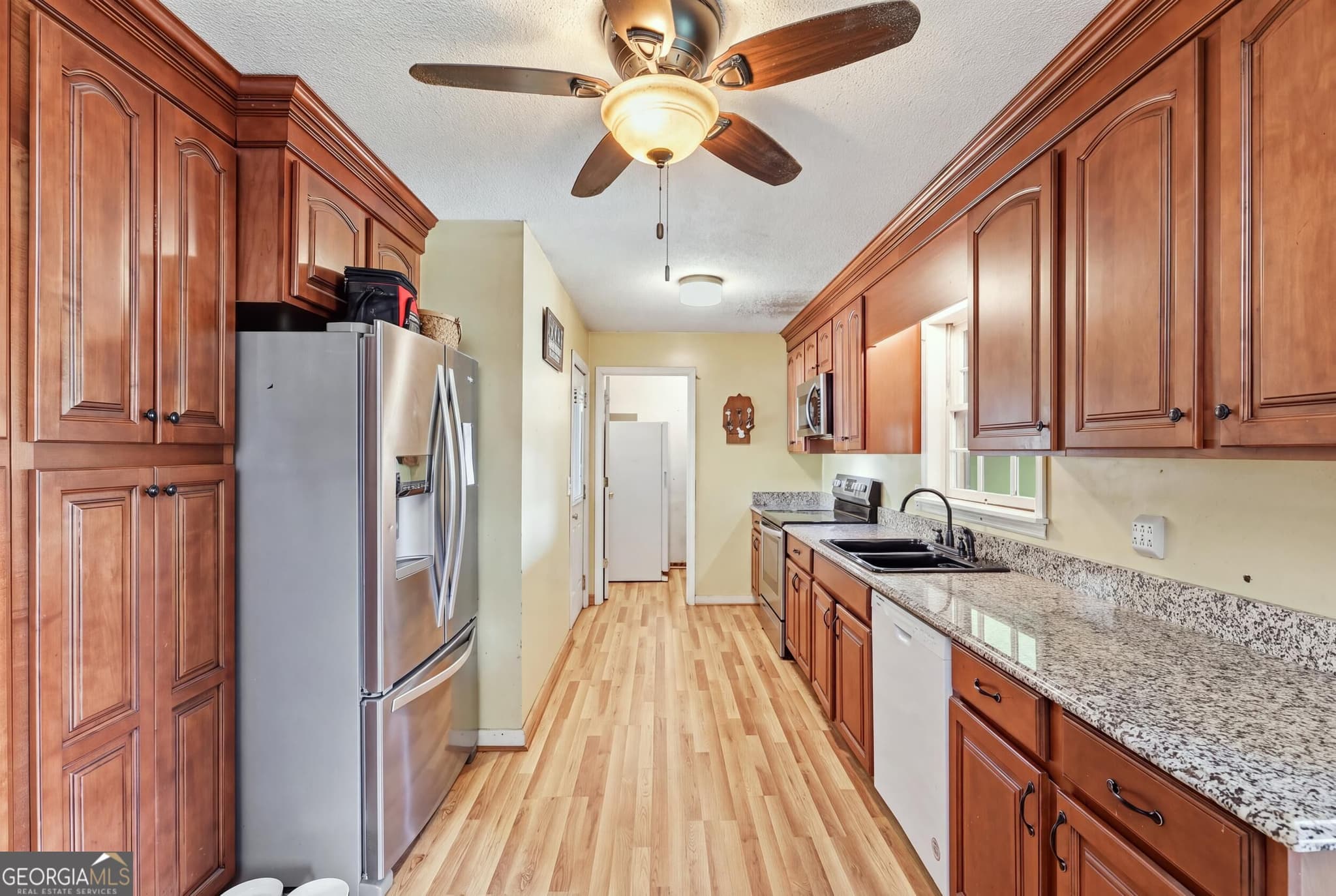 3 bedroom, 1.5 bathroom, 1,484 sq ft single family residence for sale at 282 Wall Bridge Road, Clarkesville, GA 30523 — photo 8