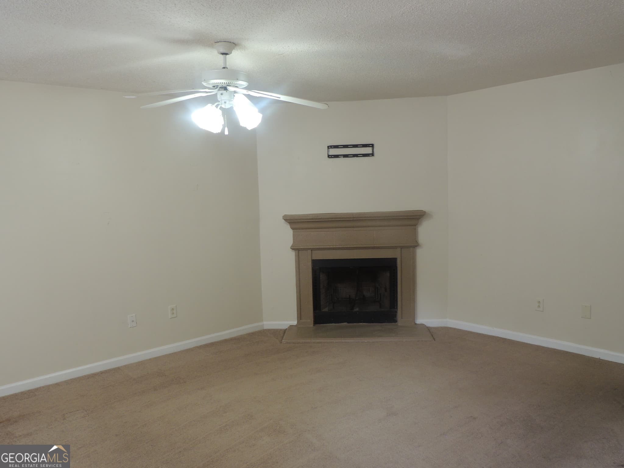 4 bedroom, 2.5 bathroom, 2,248 sq ft single family residence for sale at 6574 Lake Mill Trace, Lithonia, GA 30038 — photo 7