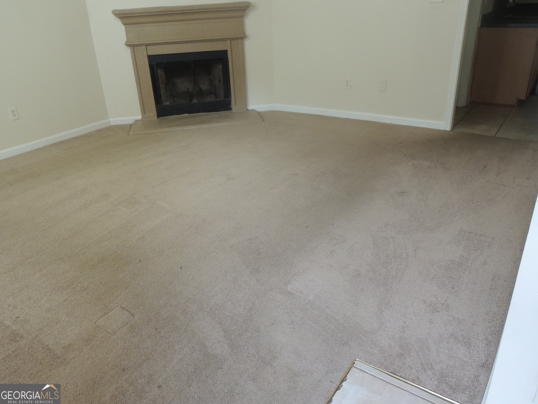 4 bedroom, 2.5 bathroom, 2,248 sq ft single family residence for sale at 6574 Lake Mill Trace, Lithonia, GA 30038 — photo 8