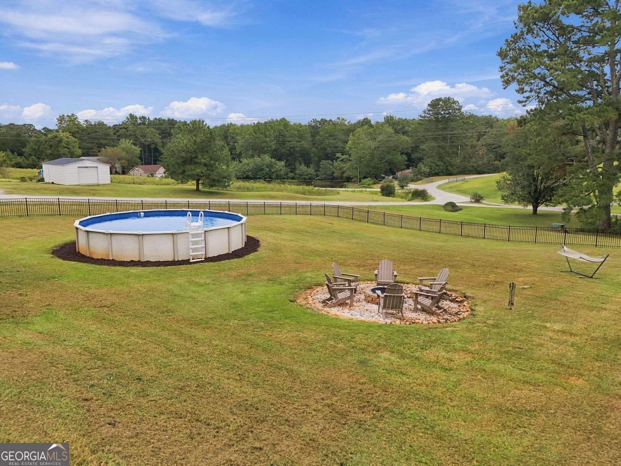 4 bedroom, 2.5 bathroom, 1,683 sq ft single family residence for sale at 405 Turner Road, Newnan, GA 30263 — photo 3