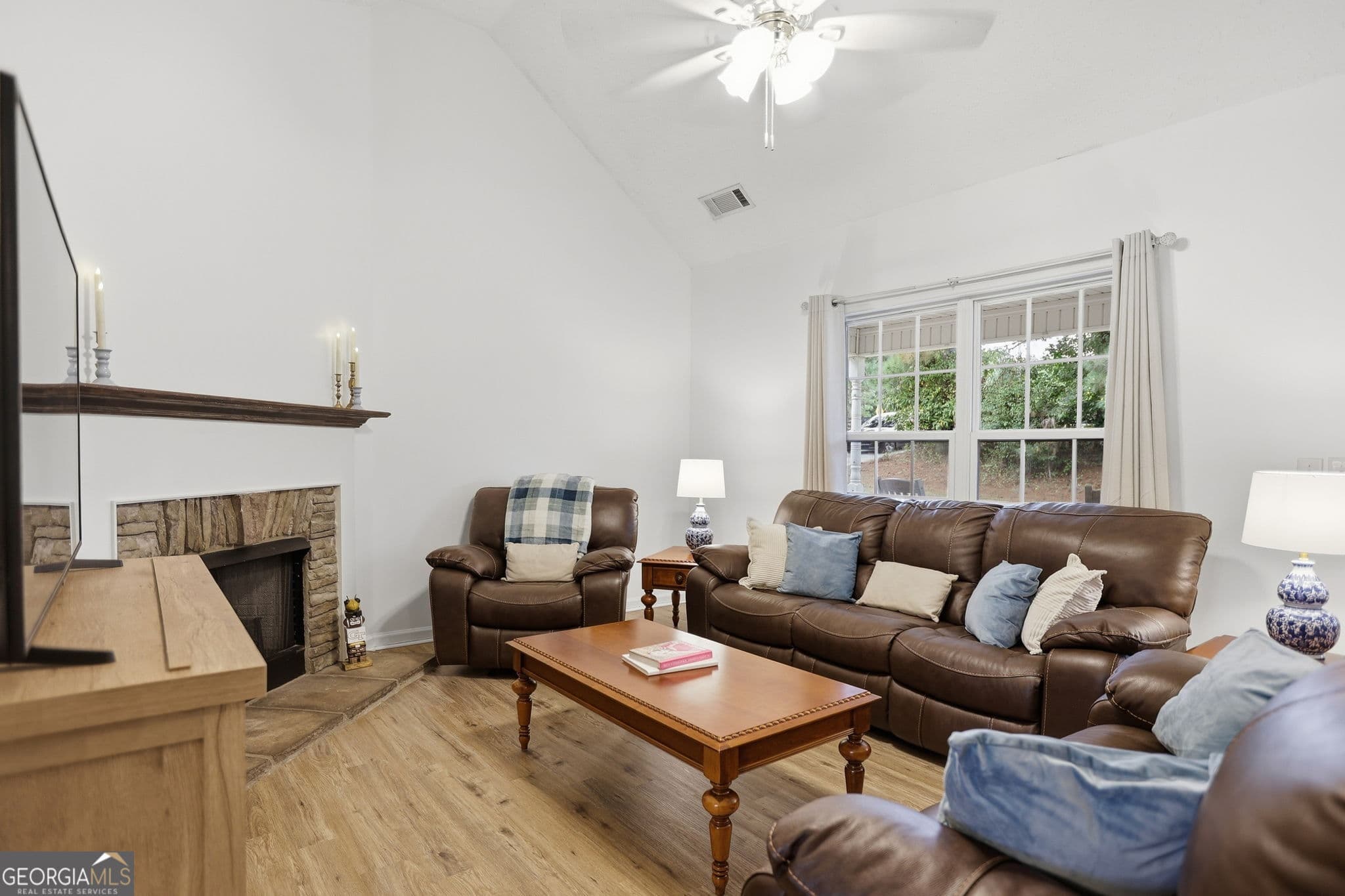4 bedroom, 2.5 bathroom, 1,683 sq ft single family residence for sale at 405 Turner Road, Newnan, GA 30263 — photo 5