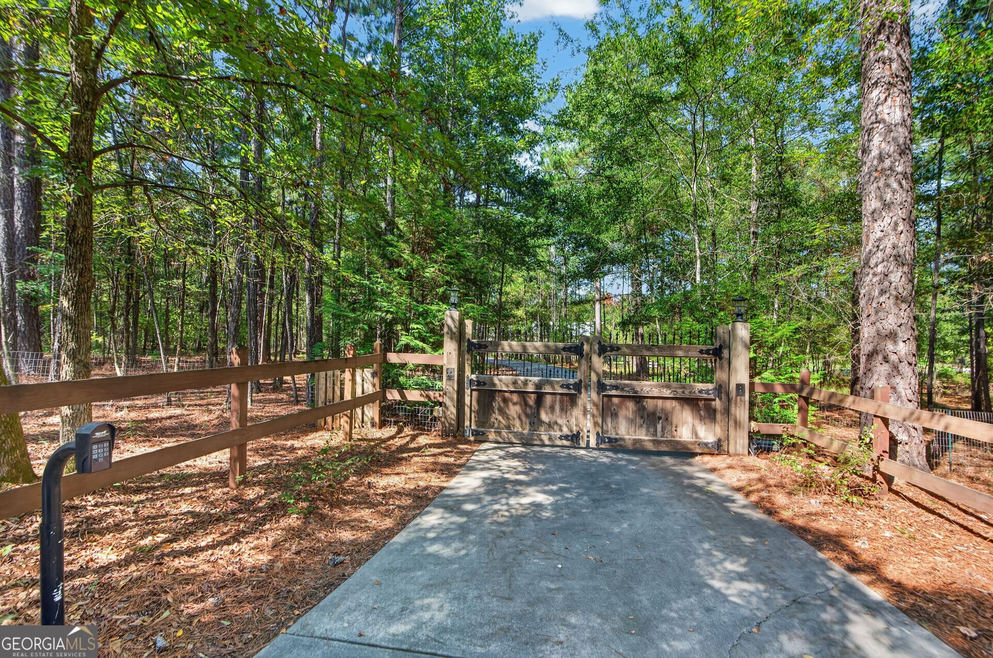 3 bedroom, 3 bathroom, 2,689 sq ft single family residence for sale at 120 Forte Avenue, Milledgeville, GA 31061 — photo 6