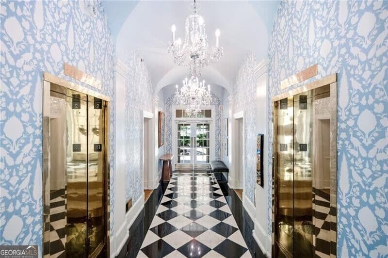 5 bedroom, 3.5 bathroom, 4,412 sq ft condominium for sale at 30 Fifth Street 301, Atlanta, GA 30308 — photo 5