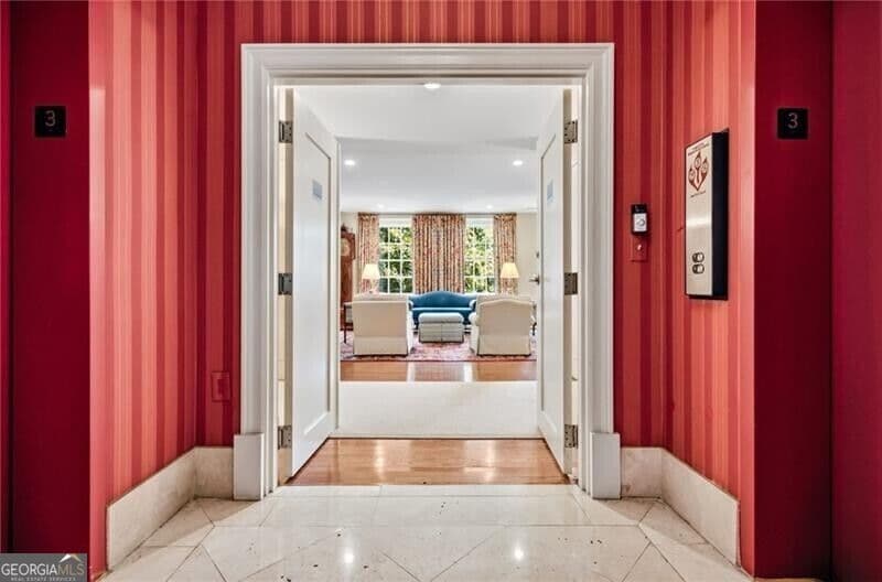 5 bedroom, 3.5 bathroom, 4,412 sq ft condominium for sale at 30 Fifth Street 301, Atlanta, GA 30308 — photo 8