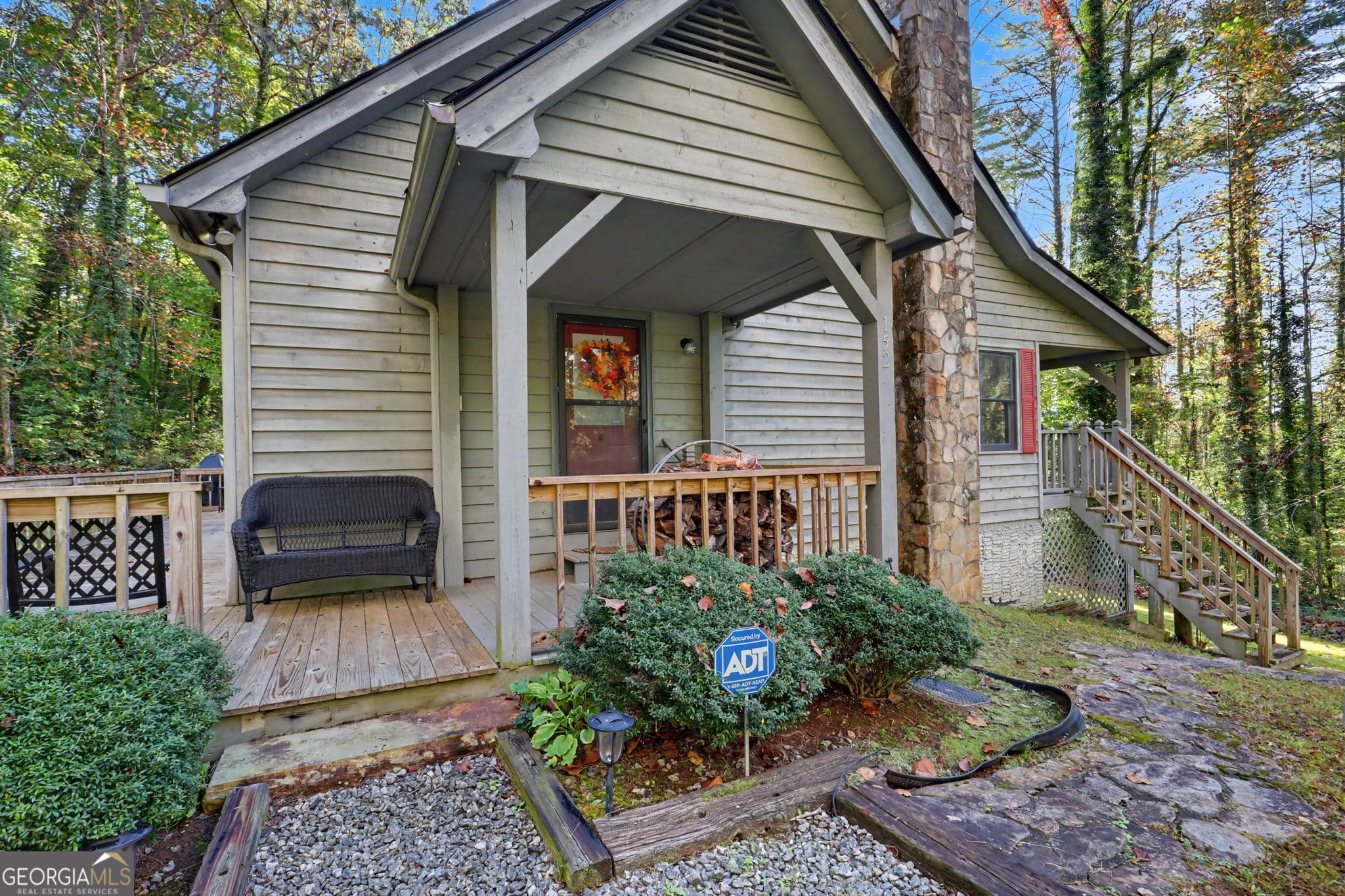 3 bedroom, 2 bathroom, 1,800 sq ft single family residence for sale at 152 Applewood Drive, Tiger, GA 30576 — photo 6