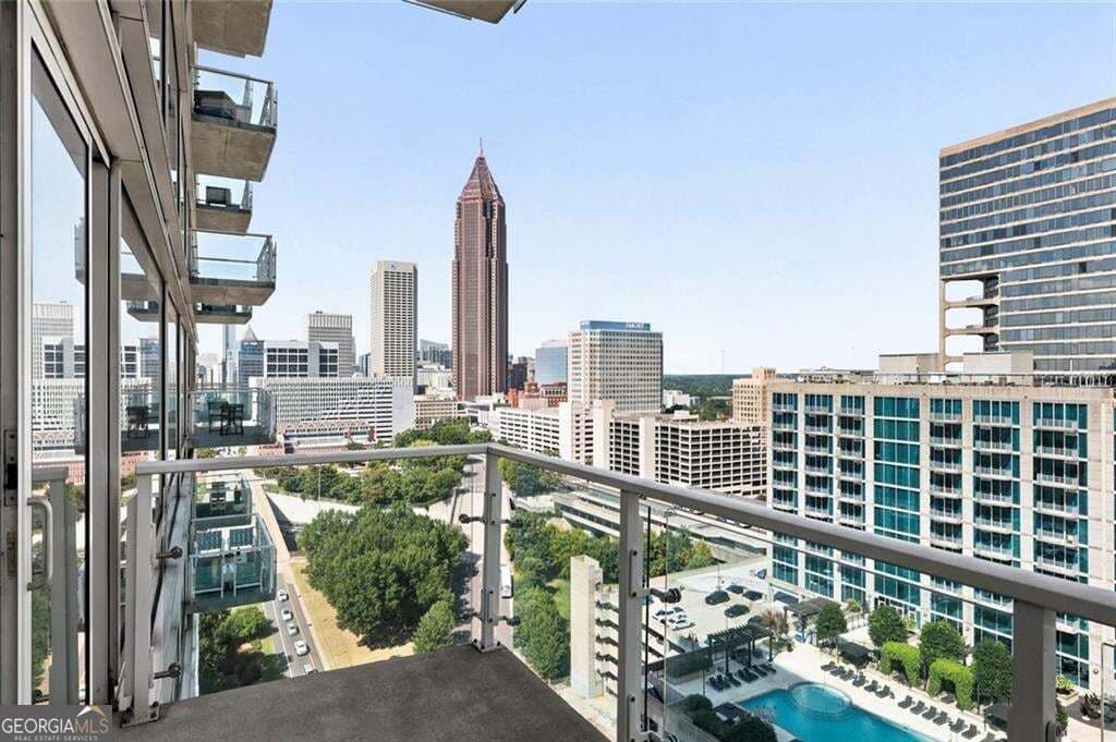 2 bedroom, 2 bathroom, 1,587 sq ft condominium for sale at 45 Ivan Allen Jr Boulevard 1808, Atlanta, GA 30308 — photo 2