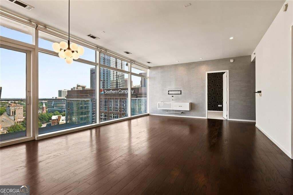 2 bedroom, 2 bathroom, 1,587 sq ft condominium for sale at 45 Ivan Allen Jr Boulevard 1808, Atlanta, GA 30308 — photo 6