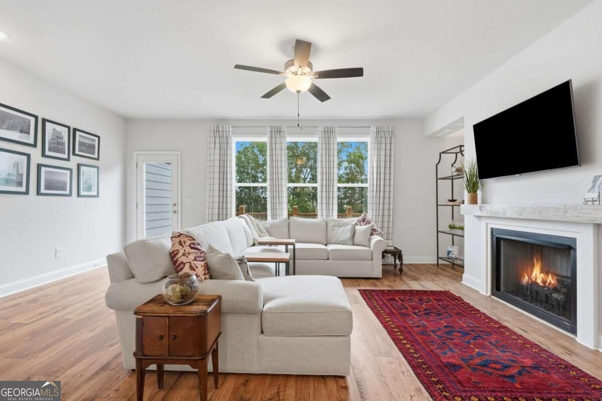 3 bedroom, 3 bathroom, 2,254 sq ft townhouse for sale at 1242 Ainsworth Alley, Sugar Hill, GA 30518 — photo 2