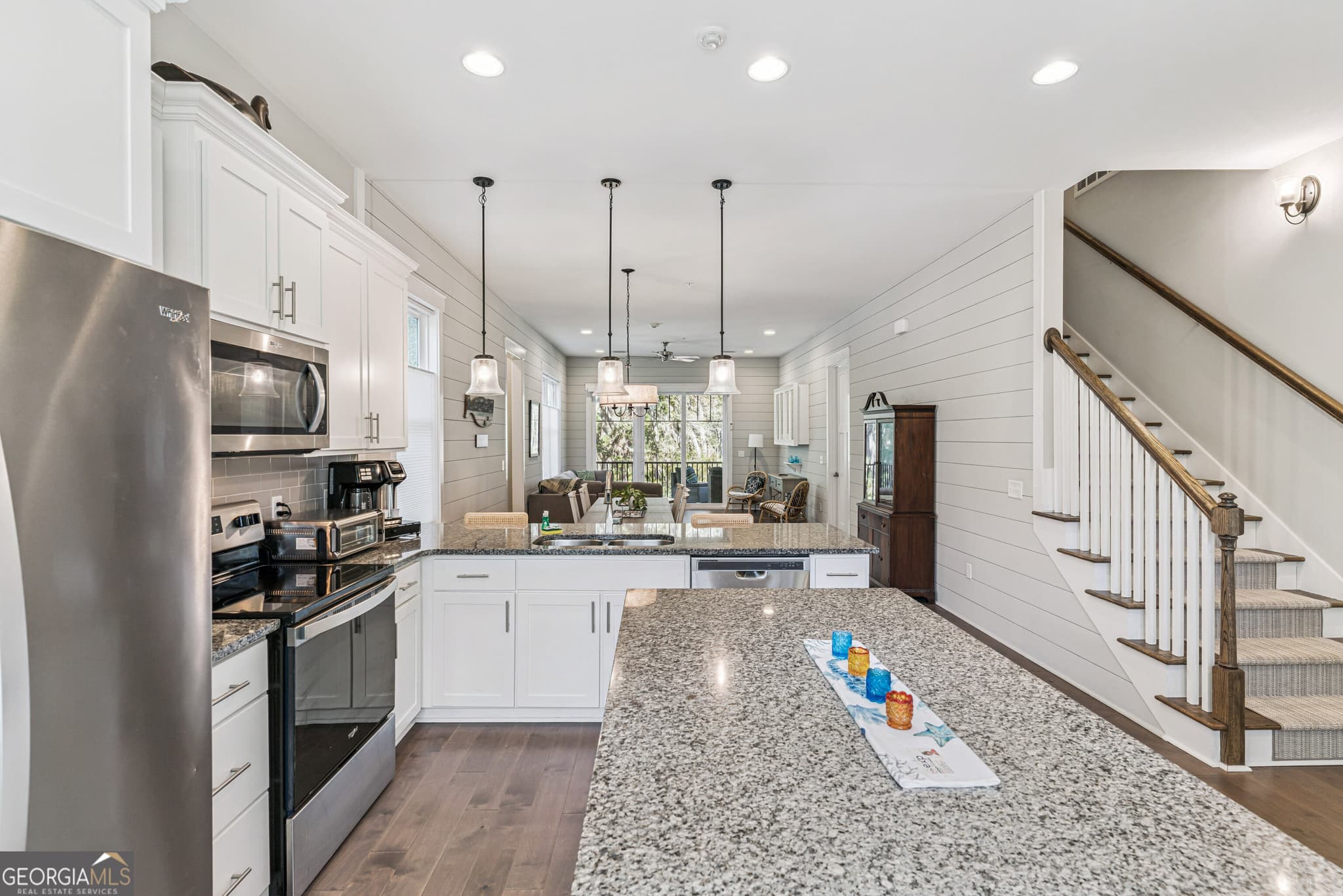 4 bedroom, 3.5 bathroom, 2,385 sq ft townhouse for sale at 39 Harbor Road, Jekyll Island, GA 31527 — photo 6