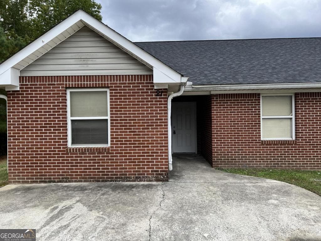 3 bedroom, 2 bathroom, 1,424 sq ft duplex for rent at 21 Widgeon Way, Rome, GA 30165 for $1,200 a month — photo 1 of 1