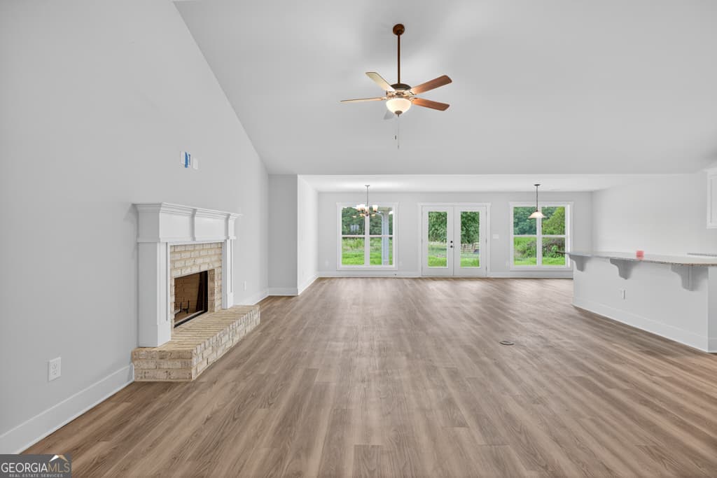 4 bedroom, 2.5 bathroom, 2,250 sq ft single family residence for sale at 222 Mockingbird Lane 29, Winder, GA 30680 — photo 3