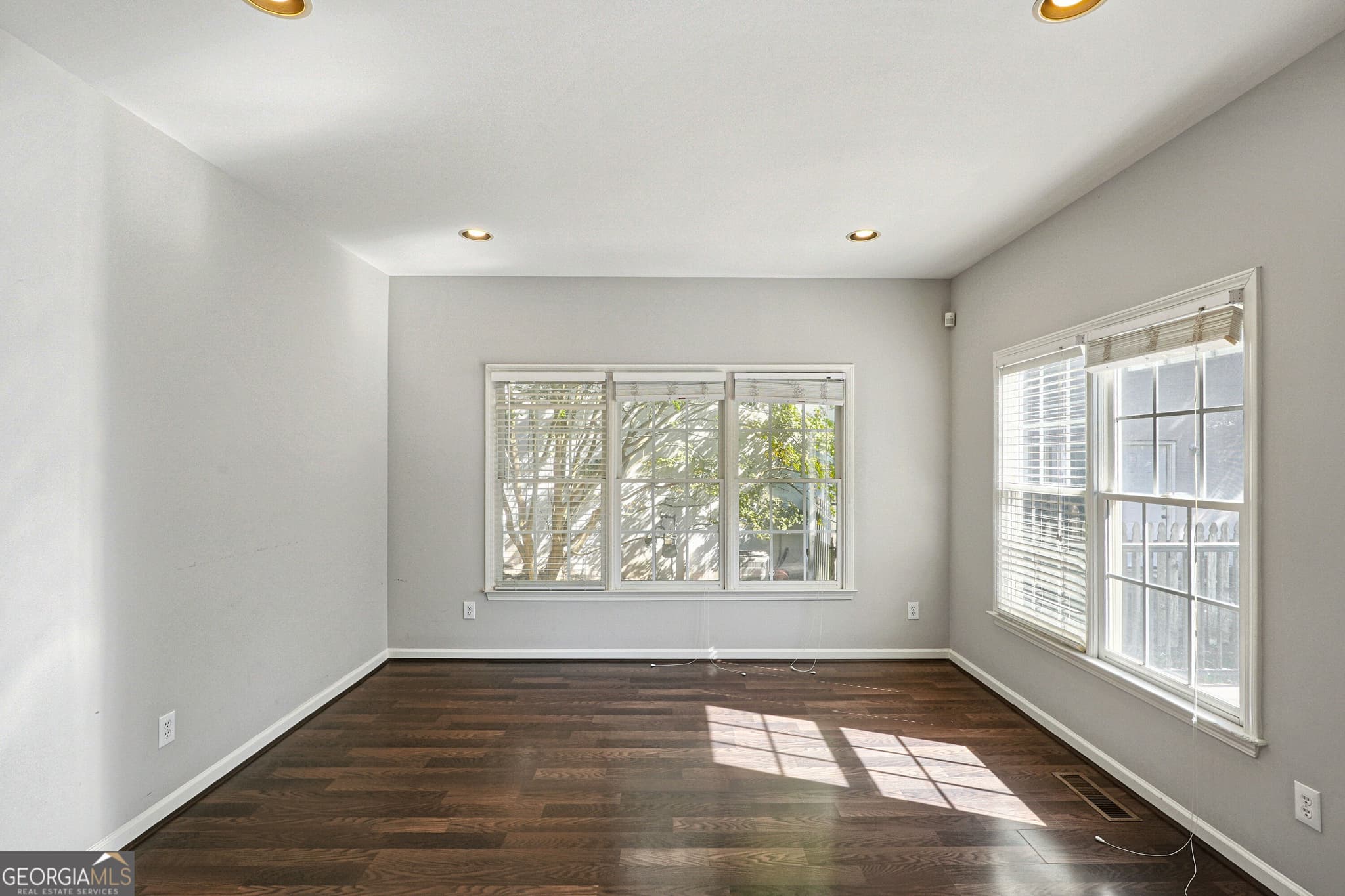4 bedroom, 2.5 bathroom, 3,303 sq ft single family residence for sale at 1644 Omara Lane, Smyrna, GA 30082 — photo 8