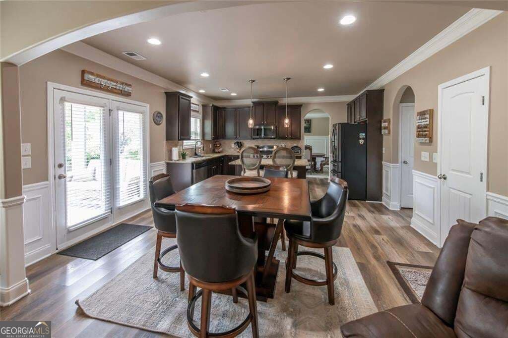 4 bedroom, 2.5 bathroom, 2,642 sq ft single family residence for sale at 4230 Hopewell Manor Drive, Cumming, GA 30028 — photo 5