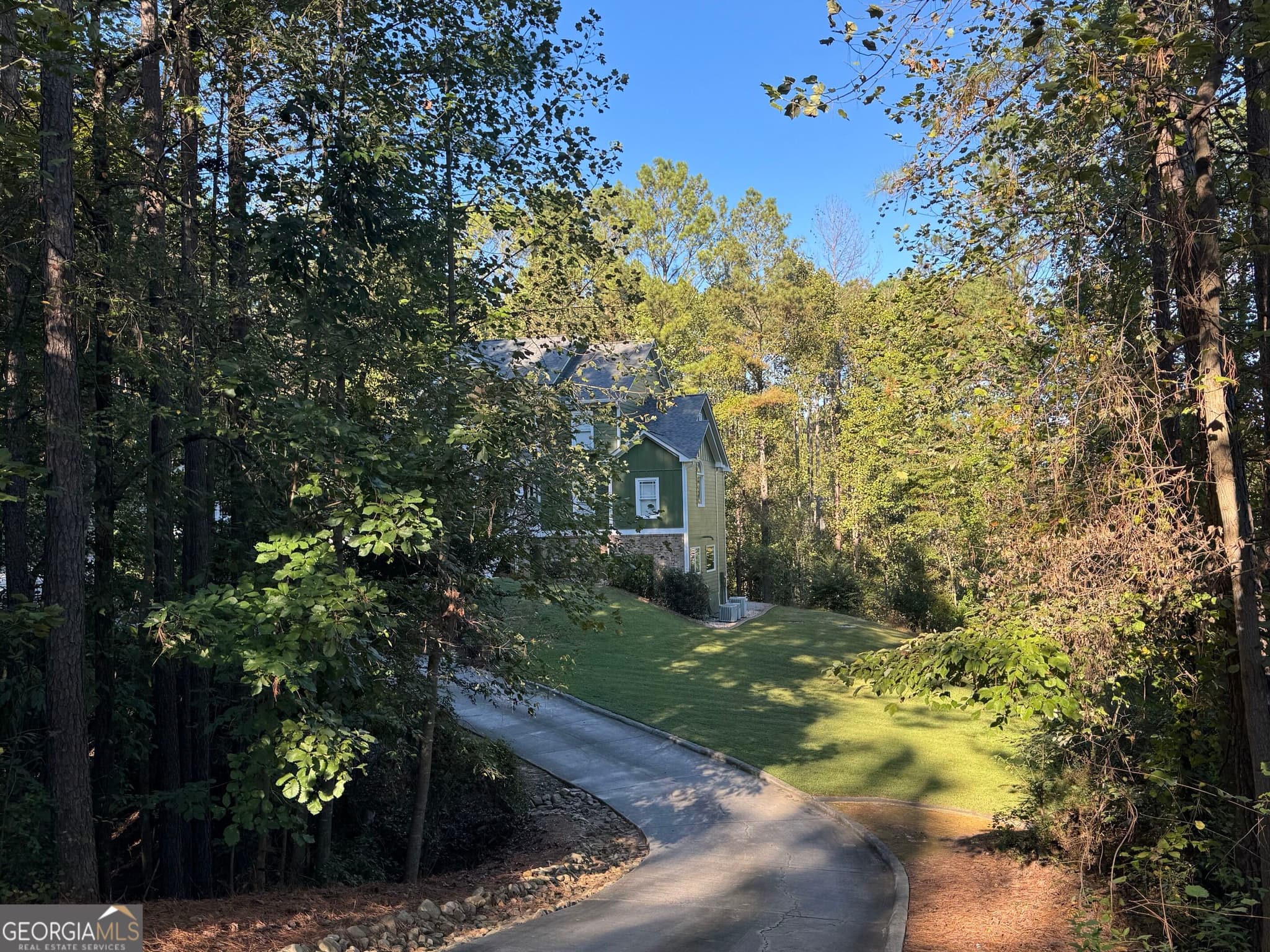 5 bedroom, 4.5 bathroom, 5,787 sq ft single family residence for sale at 185 Georgetown Drive, Dallas, GA 30132 — photo 4