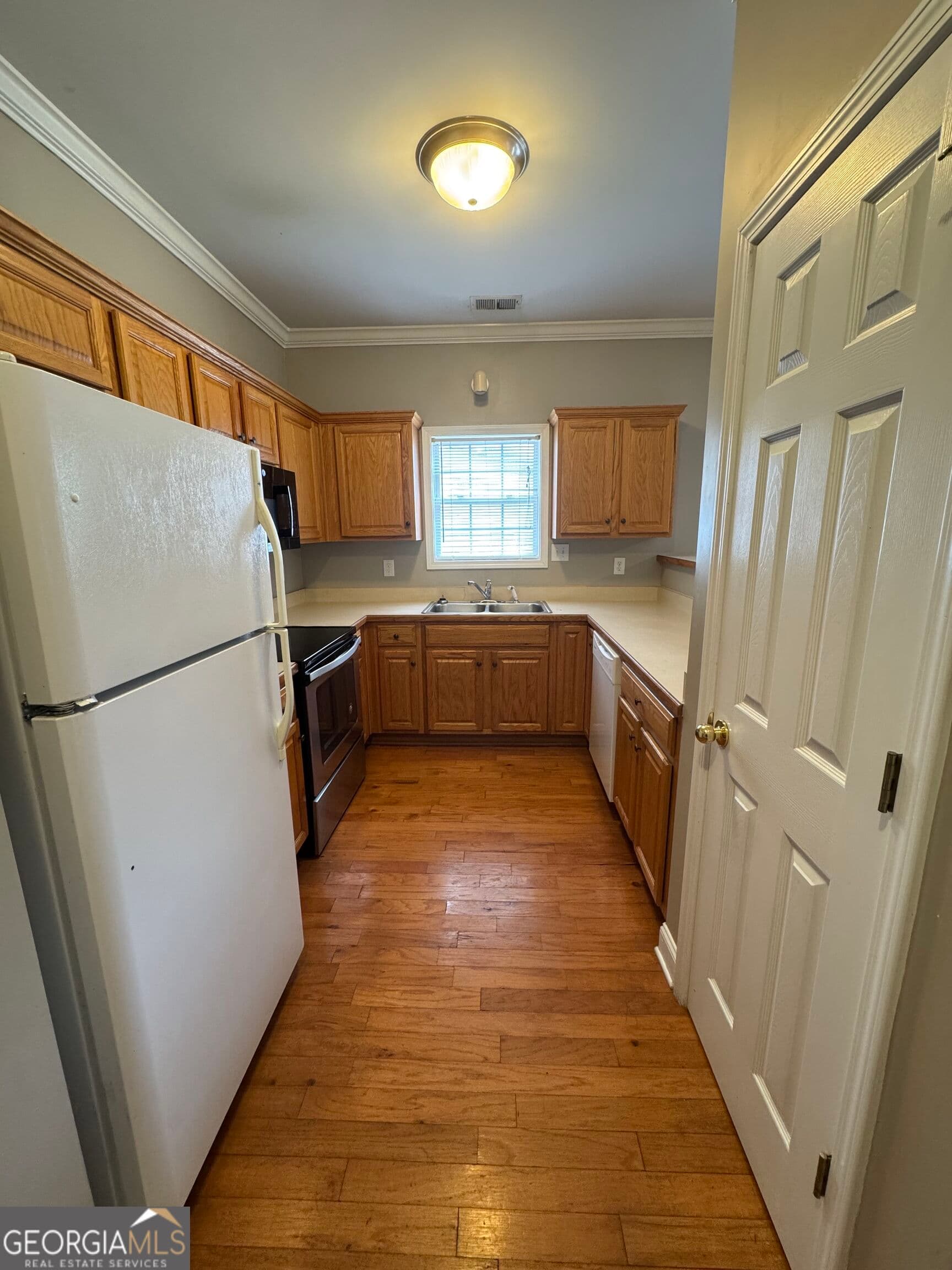 3 bedroom, 2 bathroom, 1,900 sq ft single family residence for rent at 223 Milford Drive, Athens, GA 30605 for $2,100 a month — photo 8