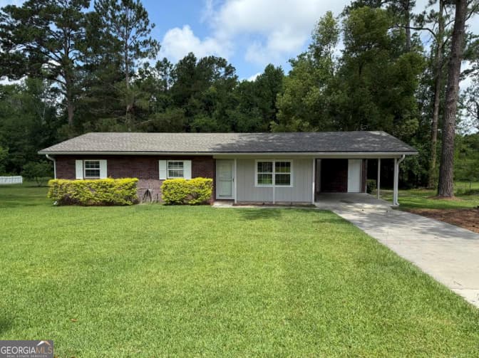 208 Magnolia Drive, Adel, GA 31620 — most recent listing photo