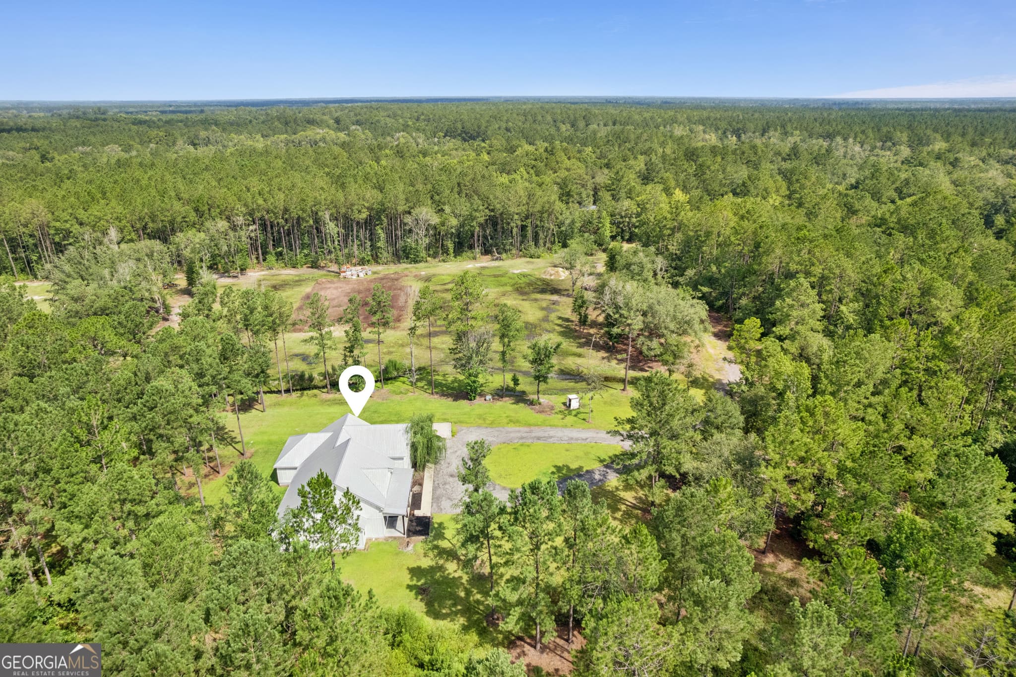 3 bedroom, 2 bathroom, 2,996 sq ft single family residence for sale at 212 Clinch Lane, Brunswick, GA 31523 — photo 2