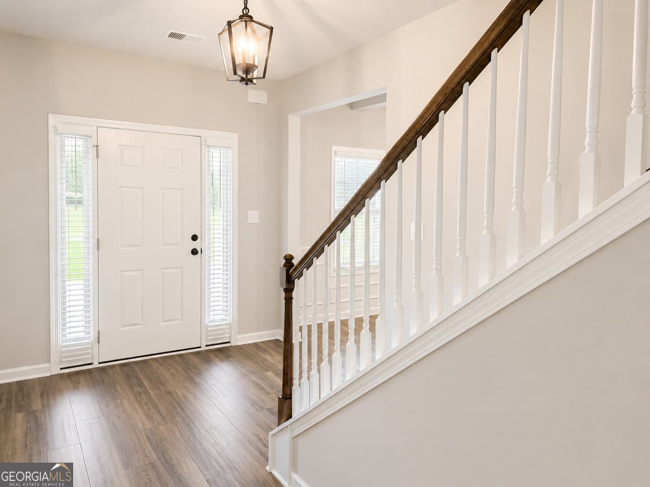 4 bedroom, 3.5 bathroom, 3,042 sq ft single family residence for sale at 1202 Knowles Alley, Griffin, GA 30224 — photo 4