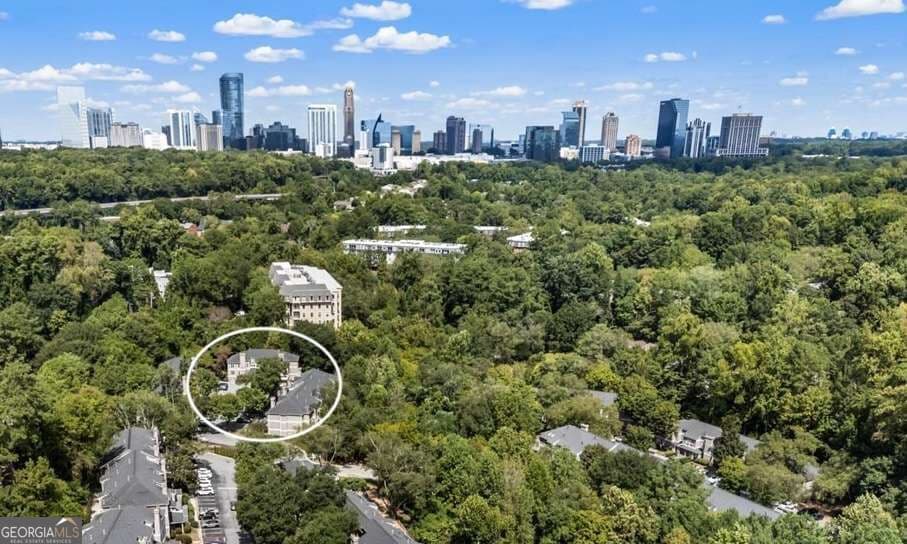 2 bedroom, 2 bathroom, 1,450 sq ft condominium for sale at 18 Normandy Court, Atlanta, GA 30324 — photo 3